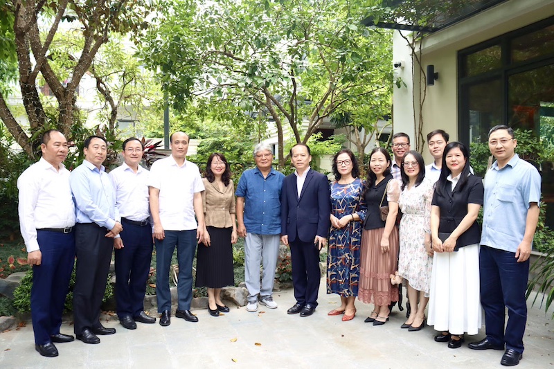 Bộ trưởng 8Jun88 giải trí miễn phí Hoàng Thanh Tùng thăm các nguyên lãnh đạo 8Jun88 giải trí miễn phí qua các thời kỳ