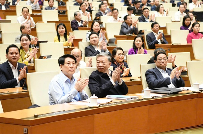 Ảnh đại diện approving law on justice for minors