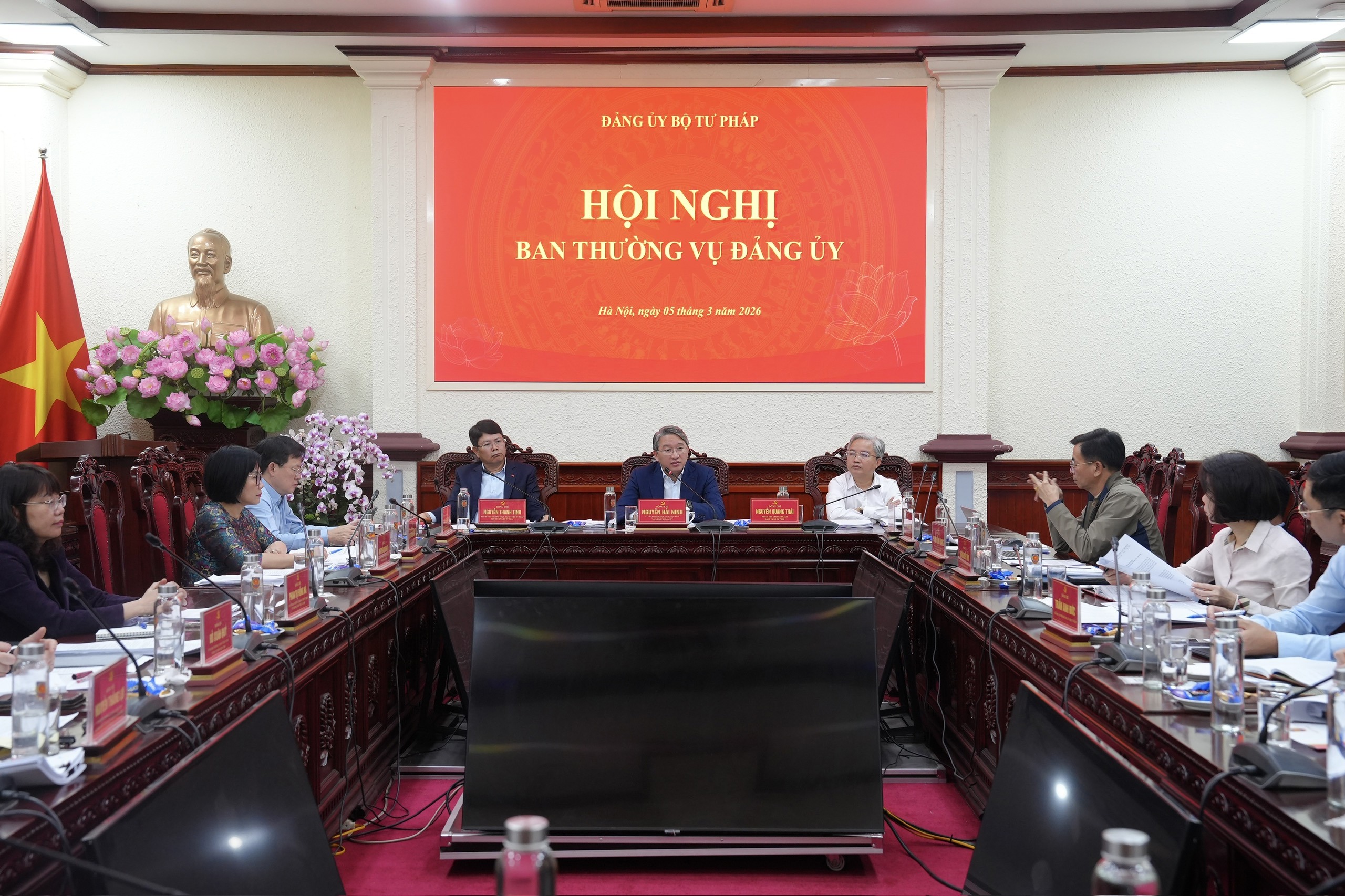 050326-dub-canh-019cc0ecc0fb734a80b77f68b0386884.jpg 050326 dub canh.jpg