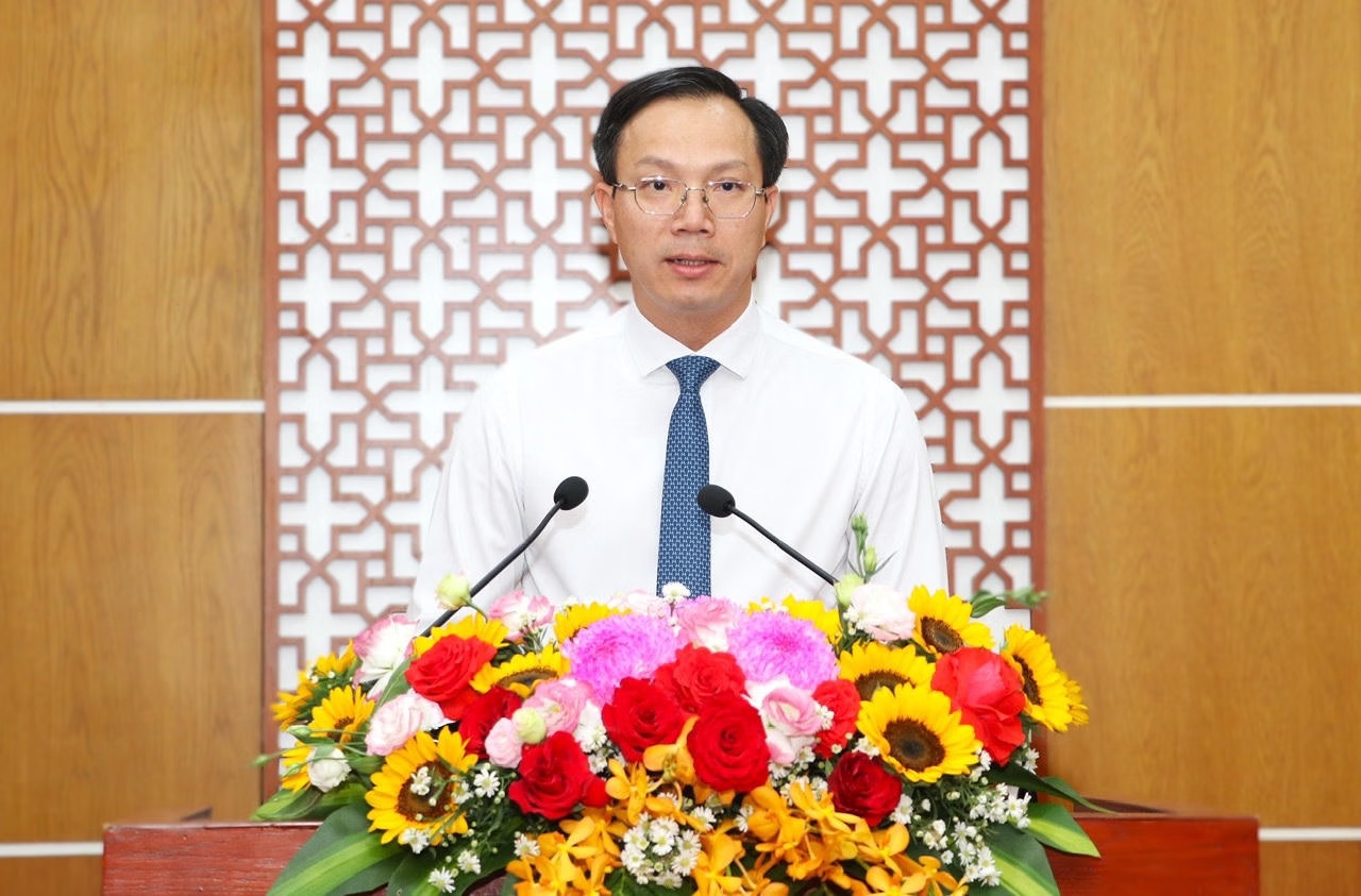 Ảnh đại diện bài viết: ts đoàn trung kiên giữ chức thứ trưởng bộ Jun88 game bài đổi thưởng và đào tạo.
