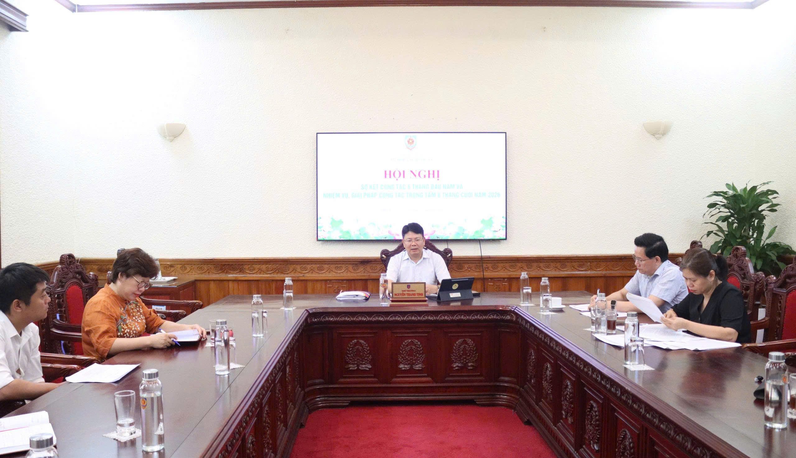 210726-htqt-canh-019f84c150d5760d959f17829dd6856d.jpg 210726 htqt canh.jpg