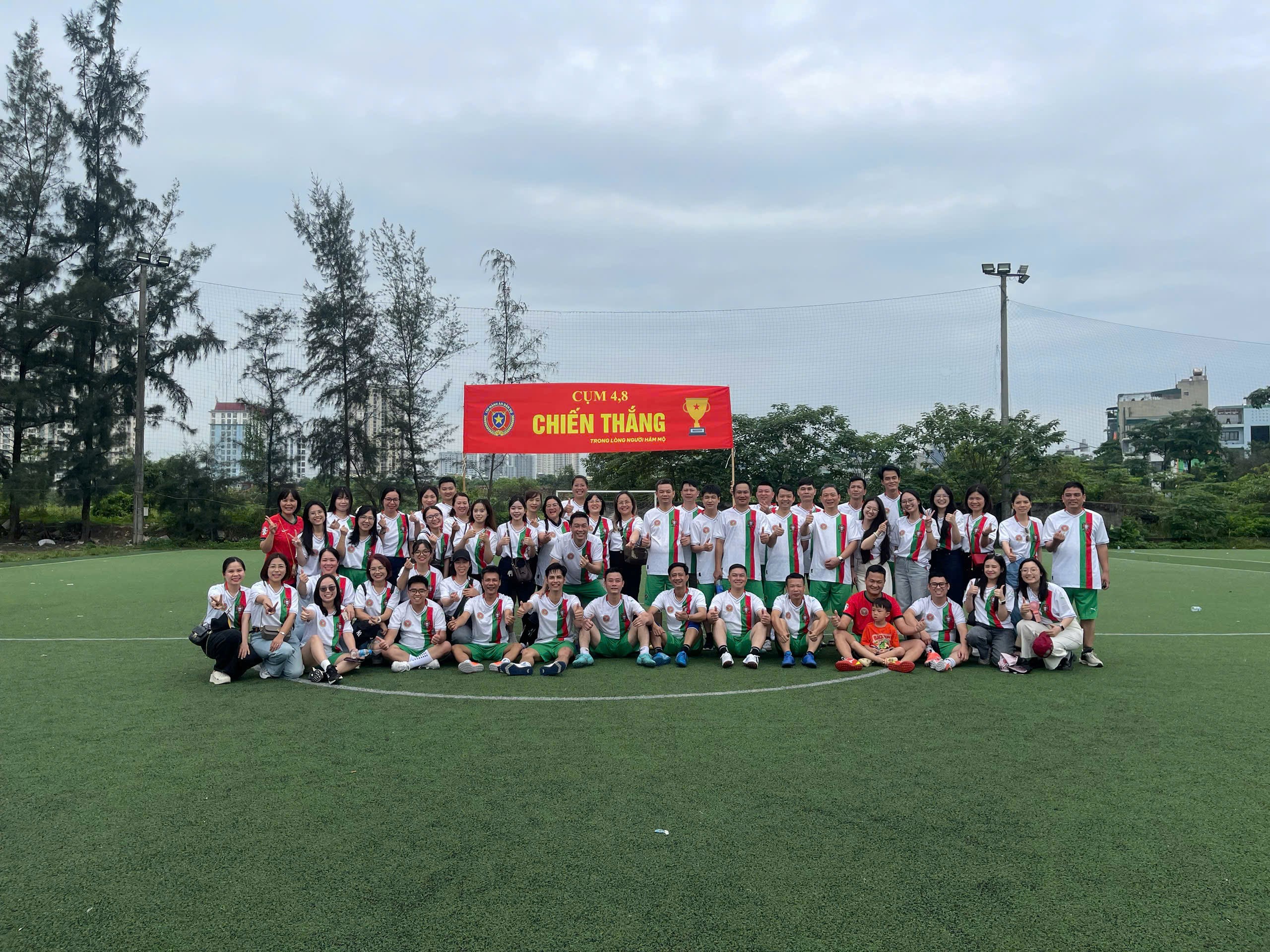 Ảnh đại diện NGƯỢC DÒNG NGOẠN MỤC: "CÚ SỐC" CẢM XÚC TRÊN SÂN CỎ HƯỚNG TỚI 80 NĂM NGÀY TRUYỀN THỐNG THI HÀNH ÁN DÂN SỰ