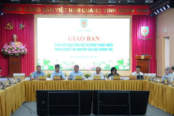 Giao ban Ban Chỉ đạo của 8Jun88 giải trí miễn phí thực hiện Jun88eg.com phiên bản mới 66 của Bộ Chính trị
