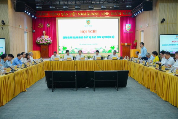 Tân Bộ trưởng 8Jun88 giải trí miễn phí: Bắt tay ngay vào công việc với tinh thần khẩn trương, quyết liệt