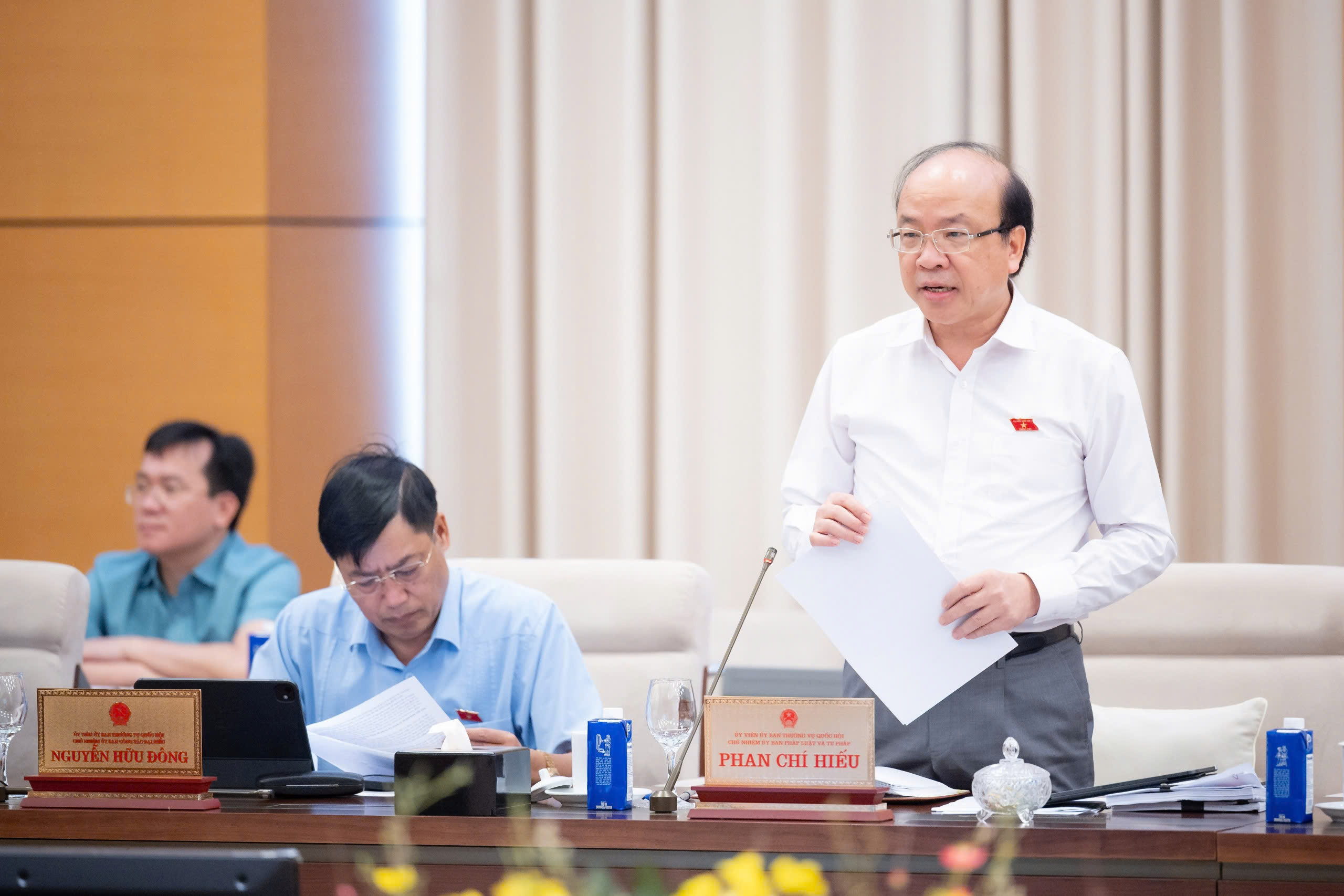 Chủ nhiệm UBPLTP Phan Chí Hiếu.jpg