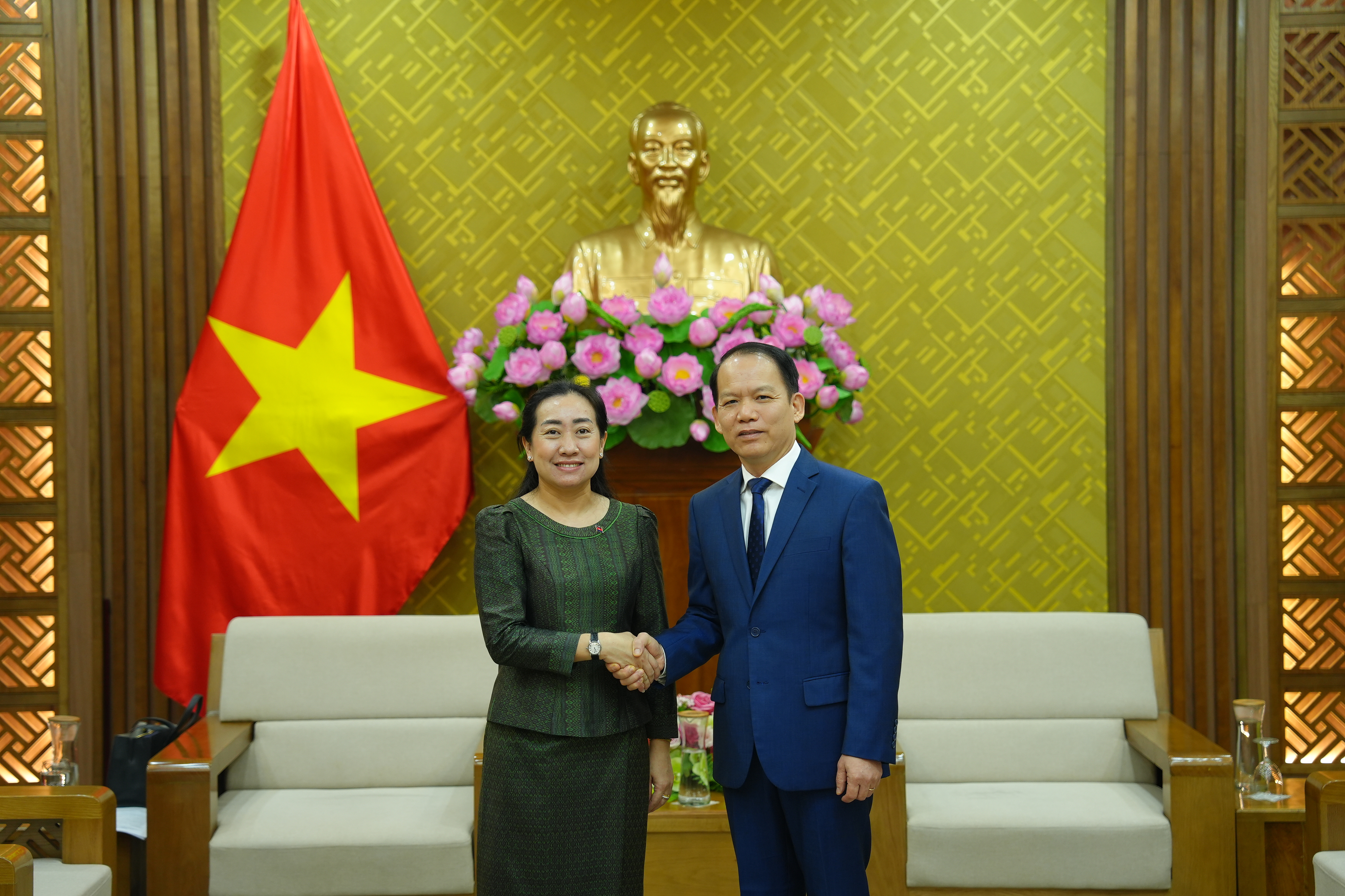 Ảnh đại diện triển khai hiệu quả hợp tác về Jun88 Sảnh Bài Live Trực Tuyến và tư pháp giữa hai 8Jun88 giải trí miễn phí việt nam - campuchia