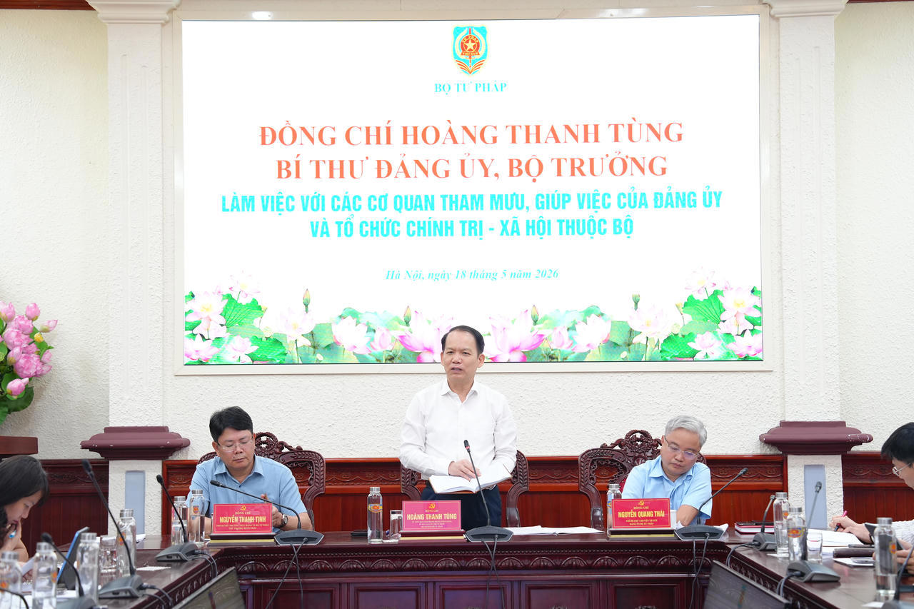 Ảnh đại diện tháo gỡ vướng mắc, nâng cao hiệu quả hoạt động của các cơ quan tham mưu, giúp việc đảng ủy bộ