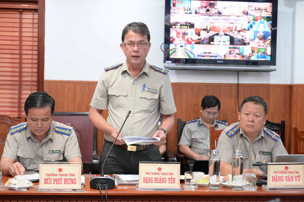 Ph&oacute; trưởng Thi h&agrave;nh &aacute;n d&acirc;n sự tỉnh Đặng Ho&agrave;ng Y&ecirc;n th&ocirc;ng tin kết quả c&ocirc;ng t&aacute;c thi h&agrave;nh &aacute;n d&acirc;n sự v&agrave; theo d&otilde;i &aacute;n h&agrave;nh ch&iacute;nh 8 th&aacute;ng năm 2026