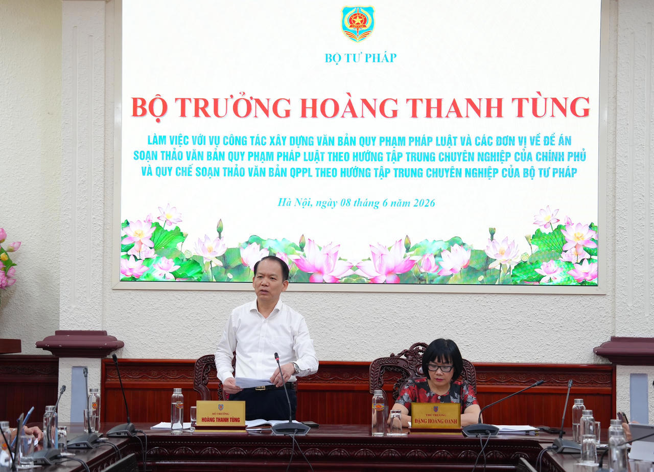Ảnh đại diện bài viết: bộ trưởng hoàng thanh tùng chủ trì buổi làm việc. (ảnh trong bài: pv)