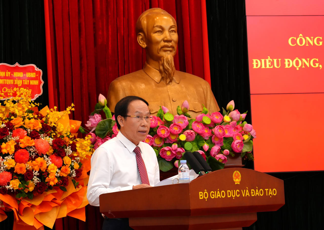 Phó Thủ tướng Chính phủ Lê Tiến Châu phát biểu chúc mừng