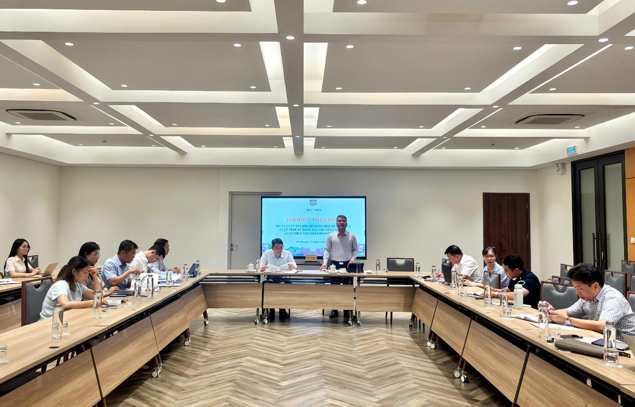 Ảnh đại diện bài viết: quang cảnh buổi thẩm định.
