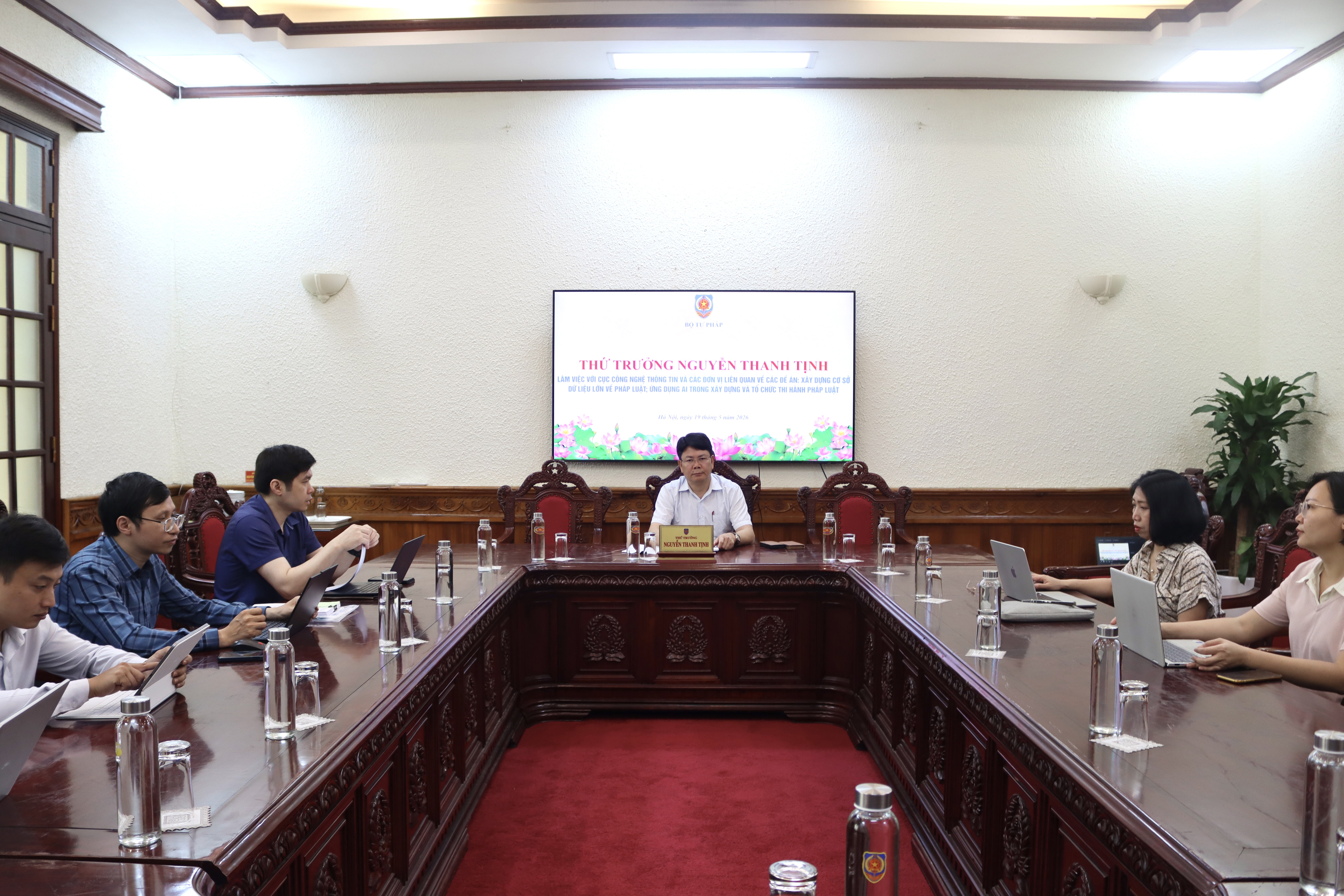 Ảnh đại diện đẩy nhanh tiến độ xây dựng cơ sở dữ liệu lớn và ai Jun88 Sảnh Bài Live Trực Tuyến quốc gia