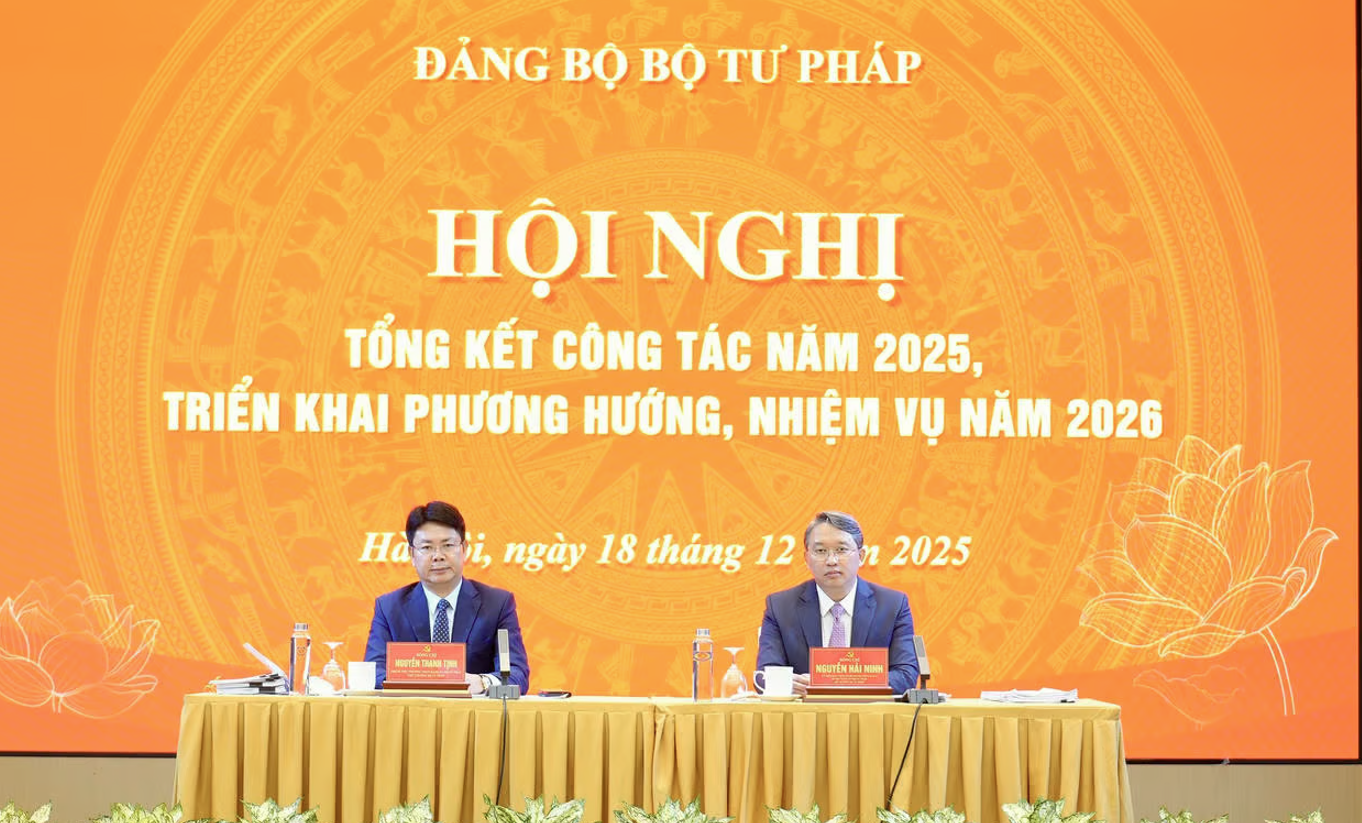 Ảnh đại diện Đảng Bộ 8Jun88 giải trí miễn phí: Tiếp tục tập trung tham mưu hoàn thiện thể chế Jun88 Sảnh Bài Live Trực Tuyến, tạo đột phá phát triển đất nước
