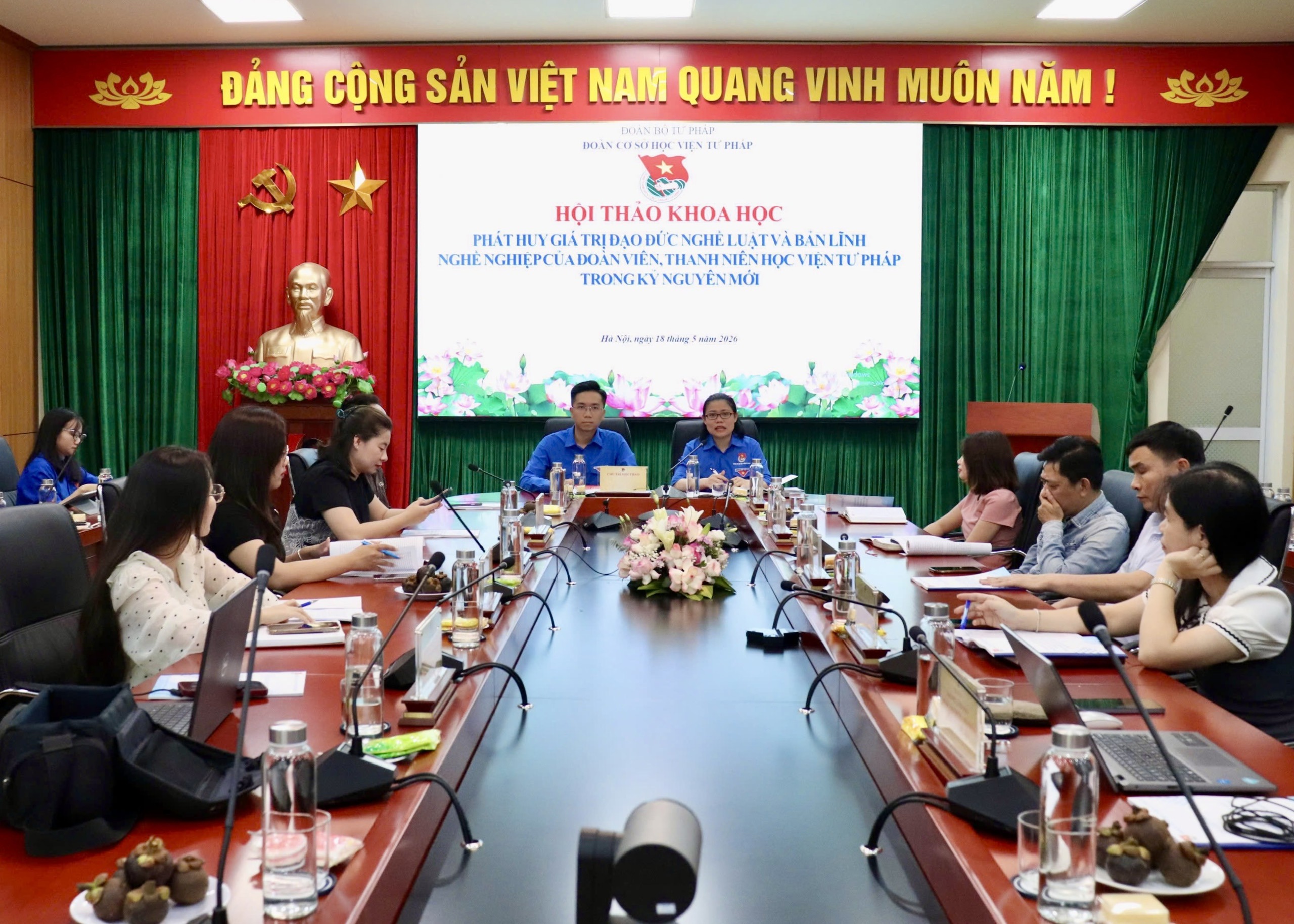 Ảnh đại diện Phát huy giá trị đạo đức nghề luật và bản lĩnh nghề nghiệp của đoàn viên, thanh niên Học viện Tư pháp trong kỷ nguyên mới