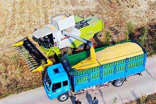 Đồng chí Nguyễn Duy Thắng - Trưởng Phòng Pháp điển hệ thống QPPL trao đổi, hướng dẫn về công tác pháp điển cho các đơn vị thuộc Bộ Nông nghiệp và Phát triển nông thôn